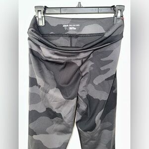 Black and gray camo athletic tights